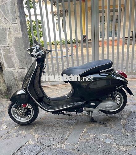 Piaggio Vespa Sprint 125 ABS Đen