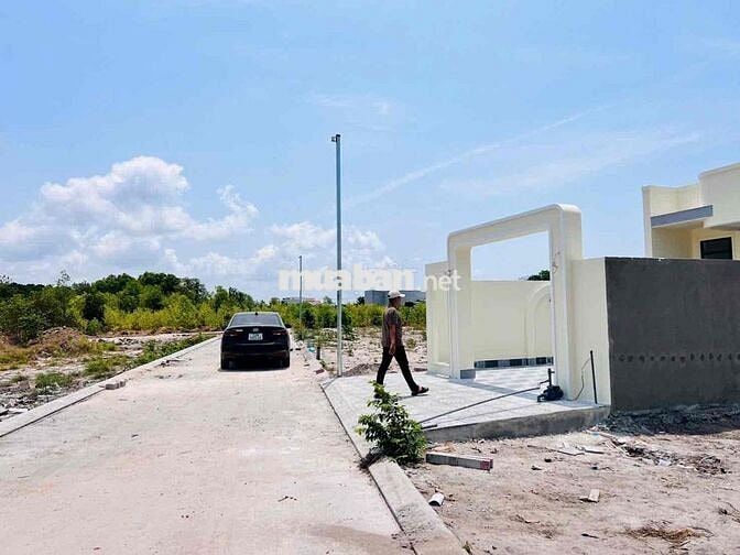 CHỈ 1TY650 ANH CHỊ SỞ HỮU CĂN NHÀ GẦN BIỂN PHƯỚC HẢI 3KM - SỔ HỒNG RIÊ