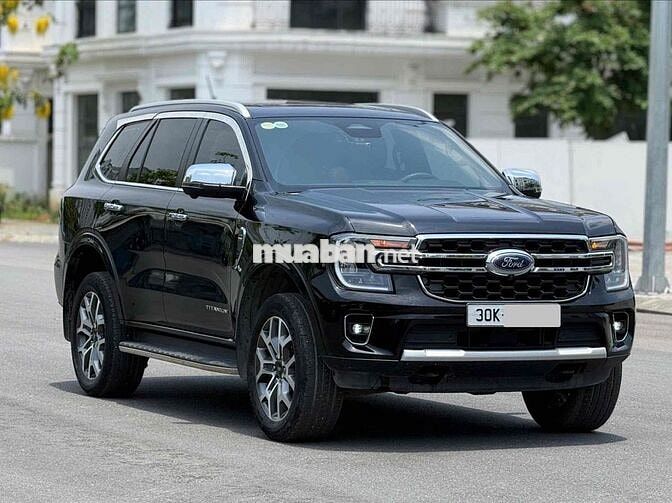 Ford Everest Titanium 2.0L 4x2 AT sản xuất 2023