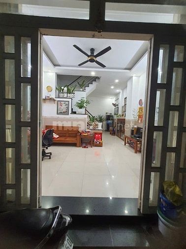 Bán nhà khu dân trí cao an ninh tốt đường số 6 linh xuân thủ đức tphcm
