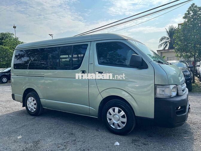 Toyota Hiace Xanh 2010 3 chỗ MT