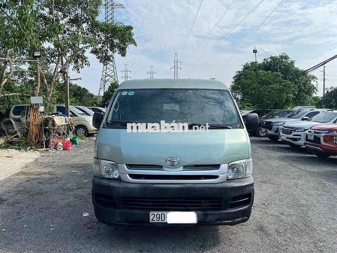 Toyota Hiace Xanh 2010 3 chỗ MT