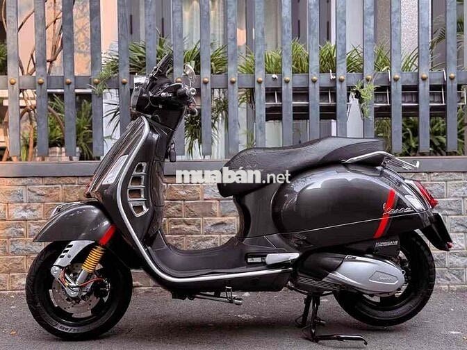 Piaggio Vespa GTS 300HPE Supertech 2020