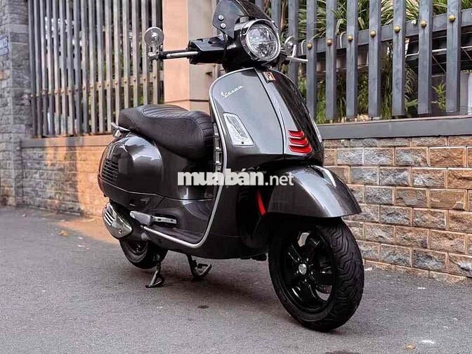 Piaggio Vespa GTS 300HPE Supertech 2020