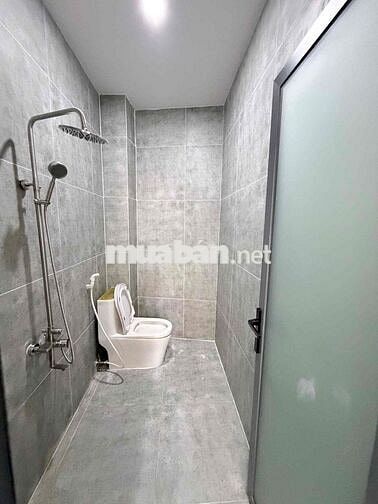 NHÀ ĐẸP VỪA HOÀN CÔNG CÓ SỔ RIÊNG CẦN BÁN GẤP