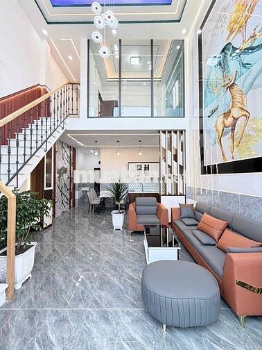 NHÀ ĐẸP VỪA HOÀN CÔNG CÓ SỔ RIÊNG CẦN BÁN GẤP