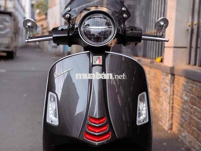 Piaggio Vespa GTS 300HPE Supertech 2020