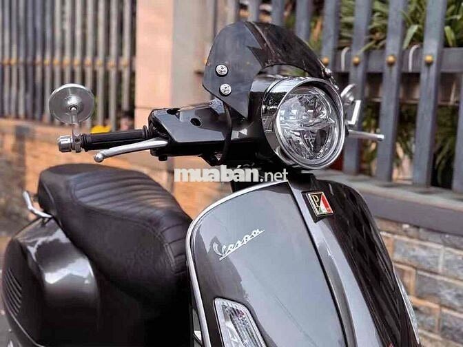 Piaggio Vespa GTS 300HPE Supertech 2020