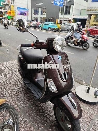 Piaggio Vespa LX màu Nâu