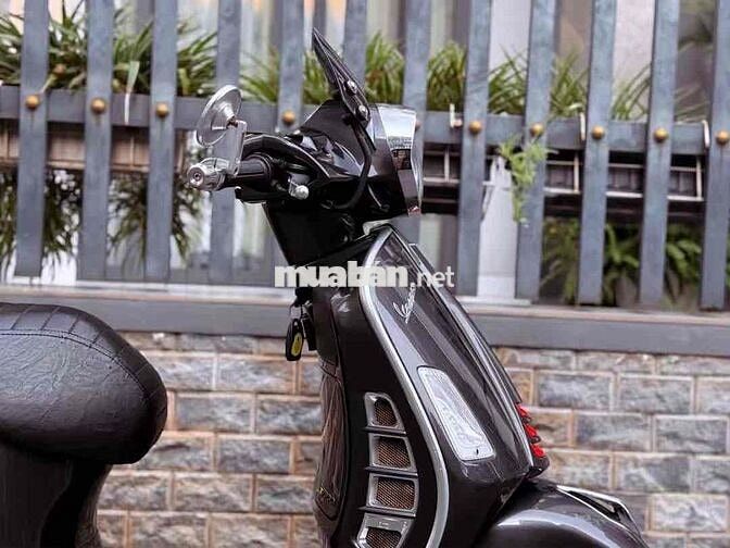 Piaggio Vespa GTS 300HPE Supertech 2020