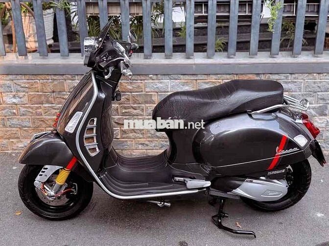 Piaggio Vespa GTS 300HPE Supertech 2020