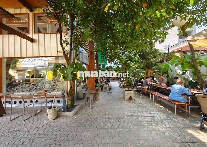 CHO THUÊ MẶT BẰNG MẶT TIỀN 25M KHU TRUNG TÂM QUẬN 1 