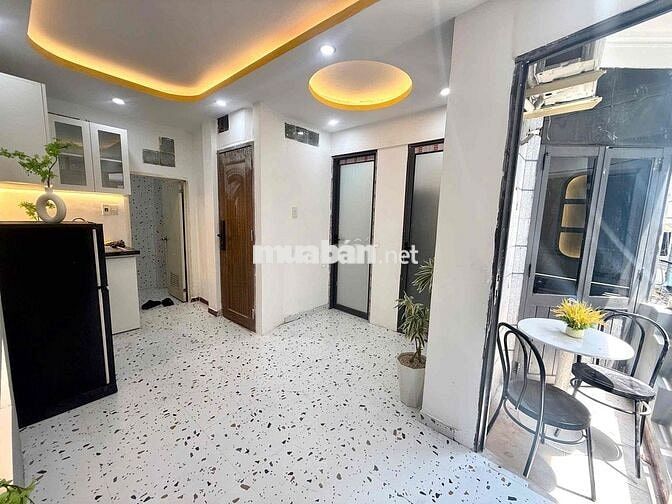 Khai trương 2pn 1wc 50m2 ban công to, đầy đủ nội thất ngay Quận 1