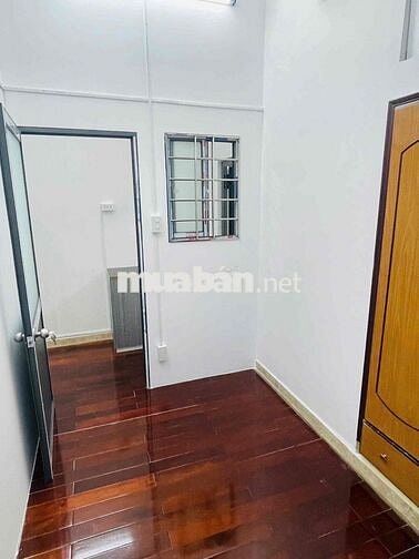 2PN giá rẻ - Trống sẵn - Ngay Nhà thờ Ba Chuông - Phòng mới
