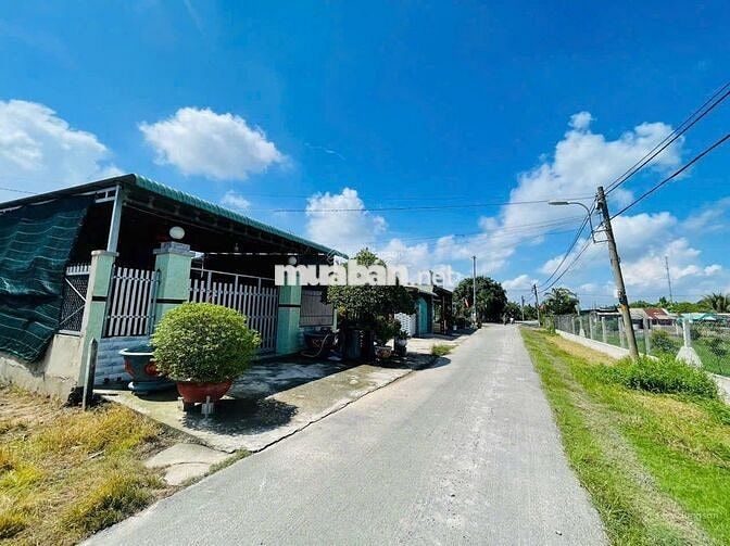 Cần bán gấp 110m2 full thổ ngay X.An Hòa ,Trảng Bàng Giá 675 triệu