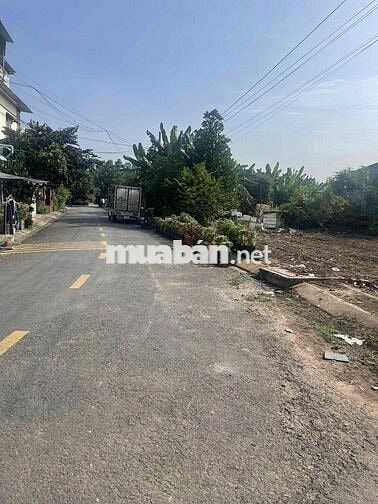 bán đất thổ cư. Dt: 5x25m, gần chợ gấu nhà thờ Tân Đông lê Văn khương