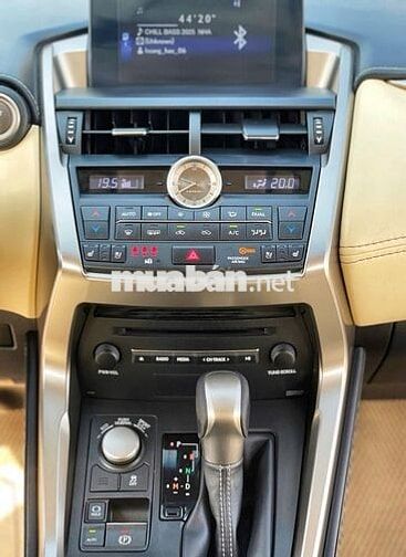 Lexus NX200T 2016 - 1 Chủ Từ Đầu Biển Hà Nội