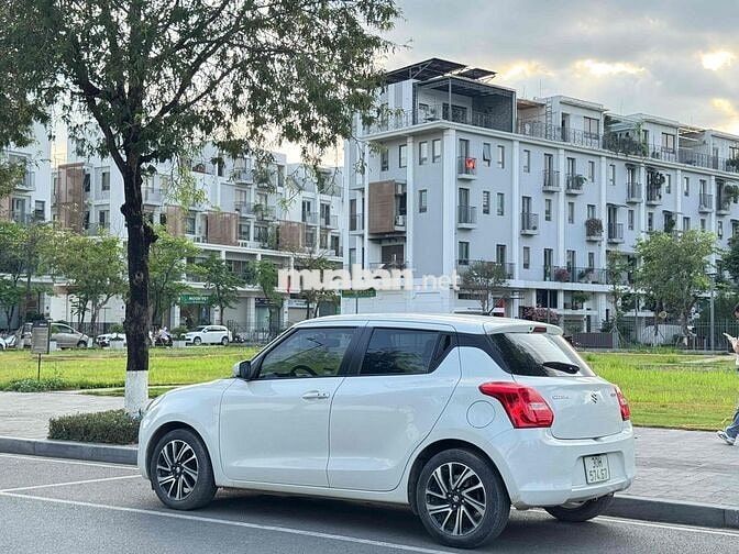 Suzuki Swift 2021 GLX 40000 km Trắng