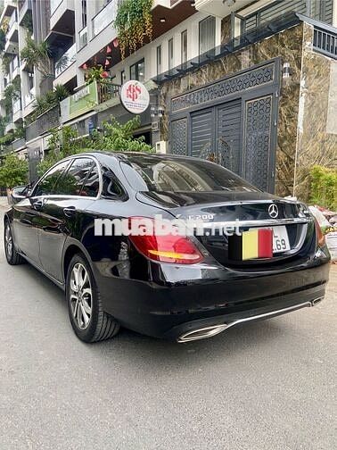 Mercedes-Benz C200 2018 Đen
