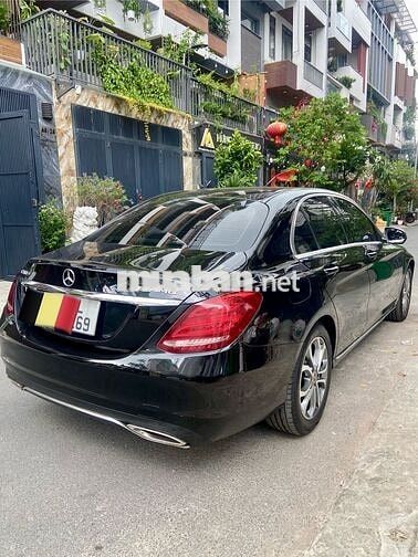 Mercedes-Benz C200 2018 Đen