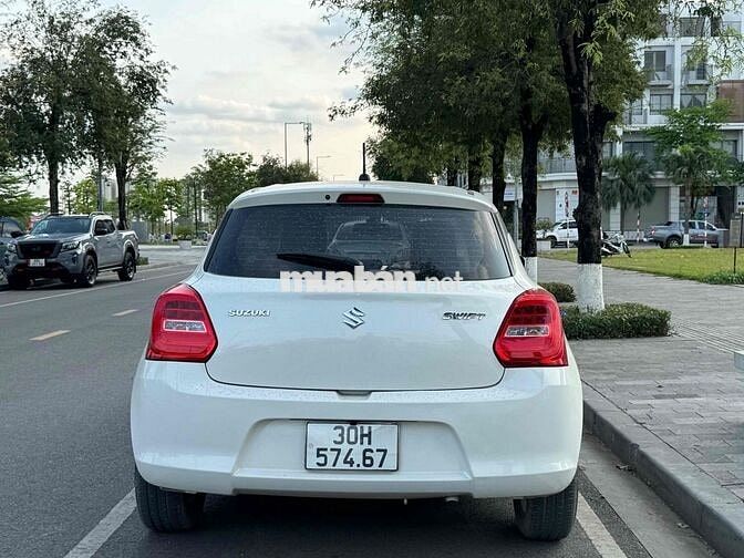 Suzuki Swift 2021 GLX 40000 km Trắng