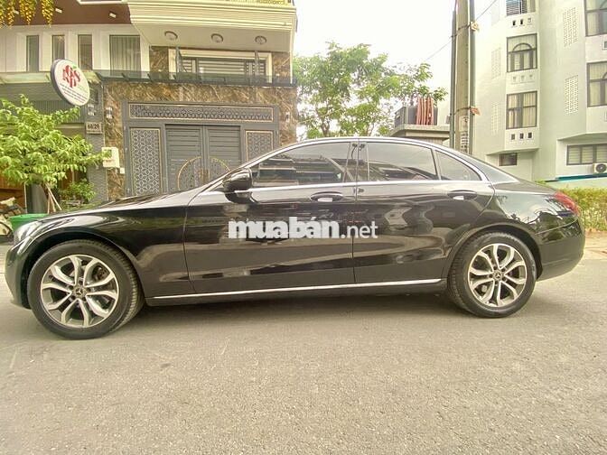 Mercedes-Benz C200 2018 Đen