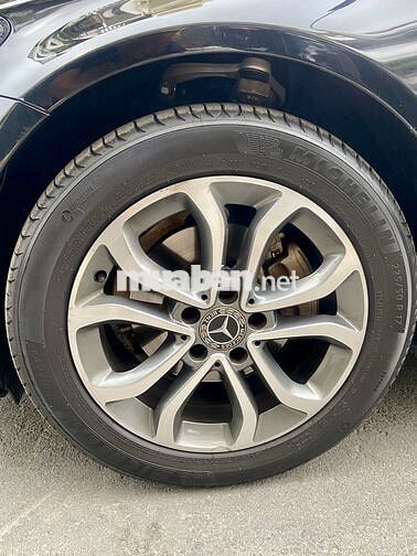Mercedes-Benz C200 2018 Đen