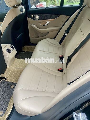 Mercedes-Benz C200 2018 Đen