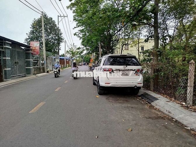 GIA ĐÌNH MÌNH CẦN BÁN XE NÀY