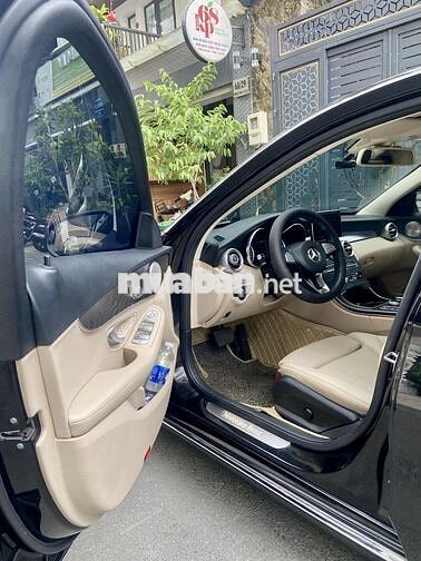 Mercedes-Benz C200 2018 Đen