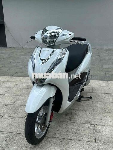 Honda Lead 2021 Trắng bstp công chứng liền
