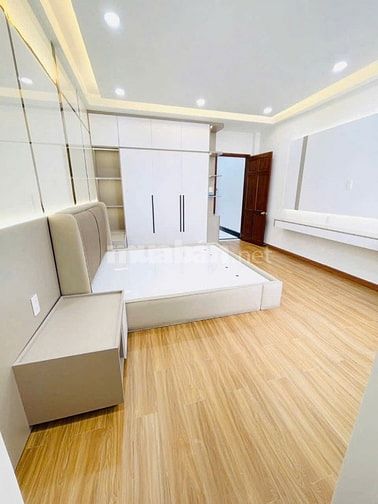 Bán nhà  76C đường số 51 P. Tân Quy, Q7 dt 4x19m,3 lầu st + Thang máy