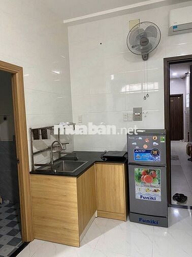 Cho thuê Phòng full nội thất Hẻm 238 Hoàng Diệu 2 ngay ngã 4 Thủ Đức