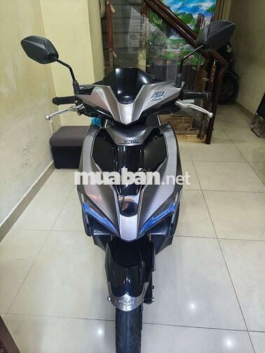 Airblade 2017 Fi trùm mền bstp mới 98 %