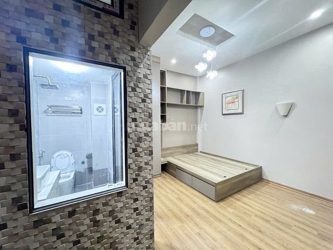BÁN NHÀ DÂN XÂY TRUNG TÂM NGUYỄN VĂN CỪ LONG BIÊN 