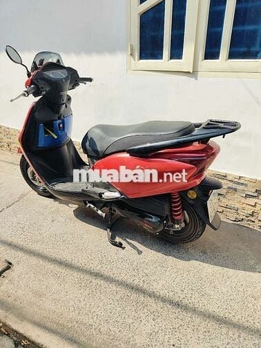 Honda Xe máy màu Đỏ