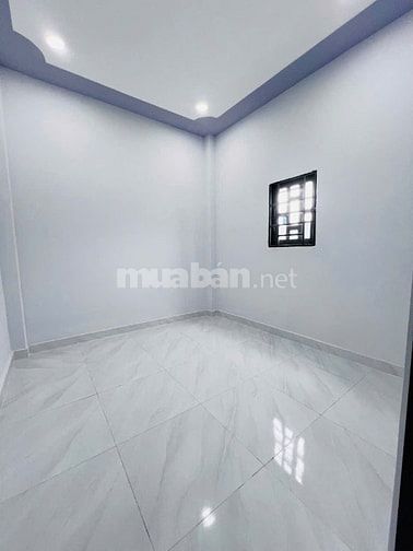Bán nhà 2 mặt tiền đường ô tô gần chợ Nhị Xuân 4x10 595tr