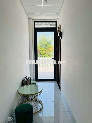 NHÀ CHO THUÊ:
TRỆT 3 LẦU ĐẸP ,GỒM 8 PHÒNG 
- FULL NỘI THẤT
