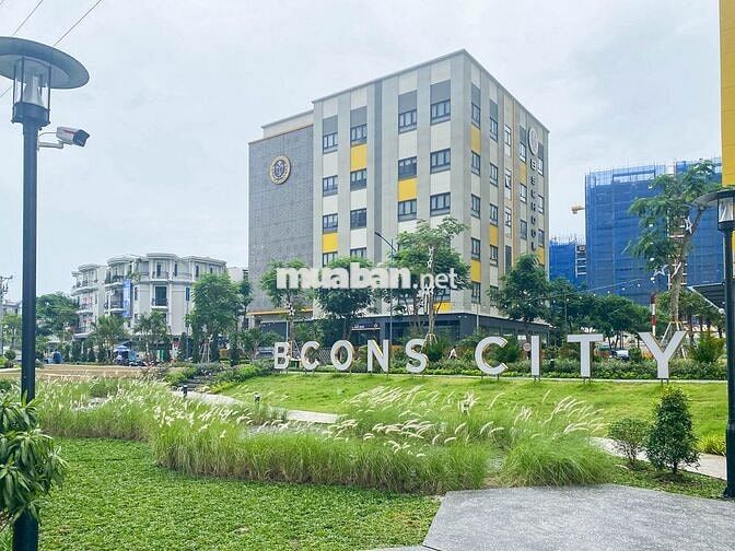 BCONS EMERALD – VIEW HỒ ĐÁ CỰC CHILL | FULL BẾP XỊN – VÀO Ở NGAY