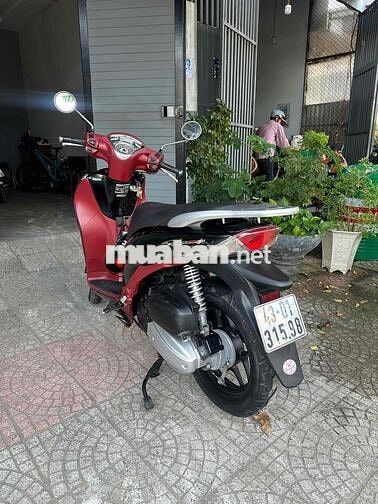 Honda SH Mode Đen, Đỏ