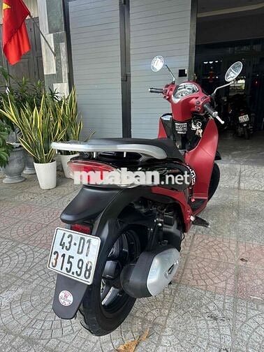 Honda SH Mode Đen, Đỏ