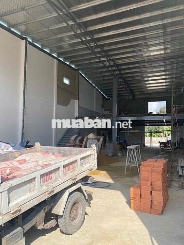 cho thuê kho xưởng 900m2 giá tốt