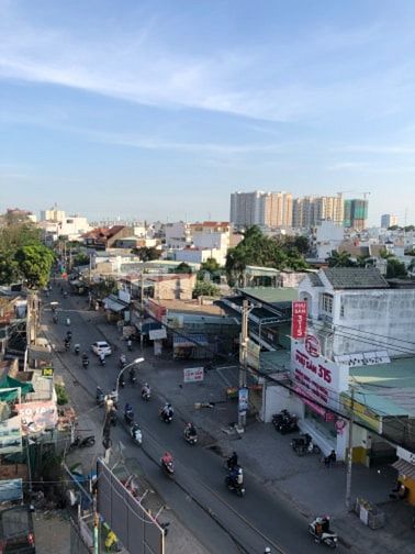 Cho thuê nhà mt đường Nguyễn Thị Định, gần chợ, trường học