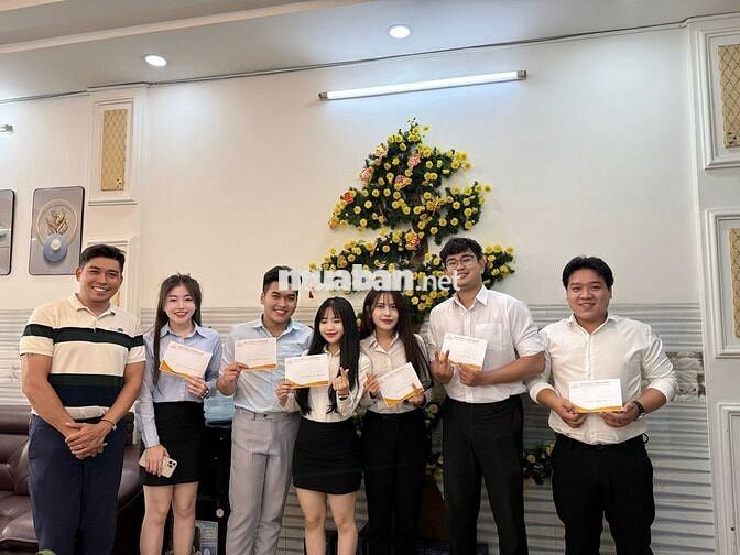 TUYỂN DỤNG NHÂN VIÊN CHĂM SÓC KHÁCH HÀNG
