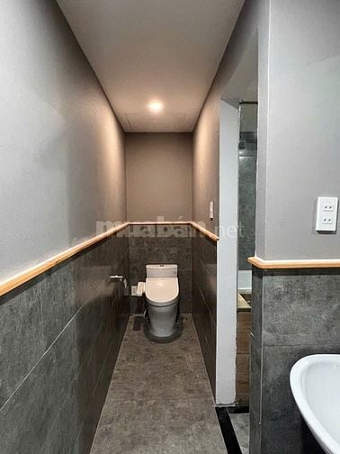 Nhà bán sổ Hồng cách mặt tiền Bùi hữu nghĩa p1 20m