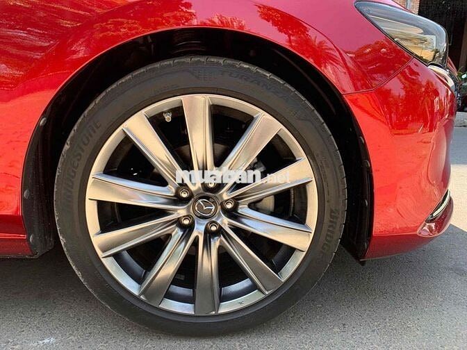 Mazda 6 2024 Premium 2.0 AT - 31.000 km