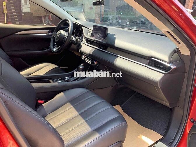 Mazda 6 2024 Premium 2.0 AT - 31.000 km