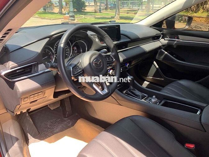 Mazda 6 2024 Premium 2.0 AT - 31.000 km