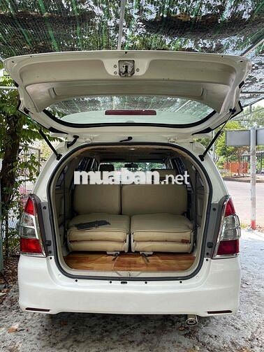 Toyota Innova 2016 2.0E Trắng