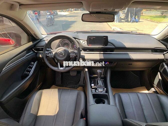 Mazda 6 2024 Premium 2.0 AT - 31.000 km